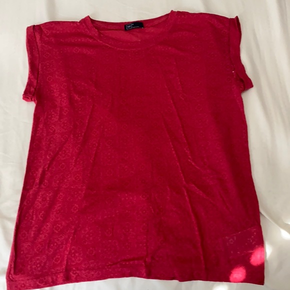 Women Gap Printed Top Size Medium Red - Picture 2 of 11